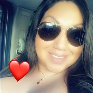 Meet your Posher, Rosa